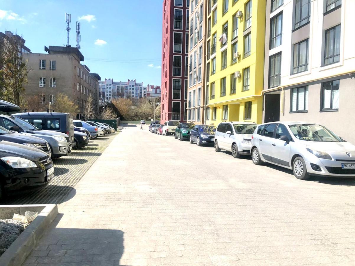 Osapart Cozy Apartment In A Complex Semycvit Lviv Exterior photo